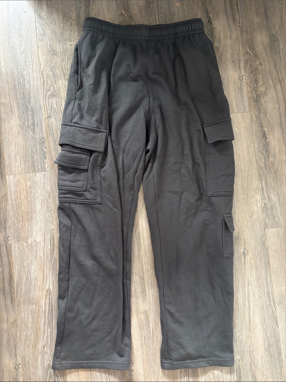 Women’s Dark Grey Garage Cargo Sweatpants - Comfortable Utility Style
